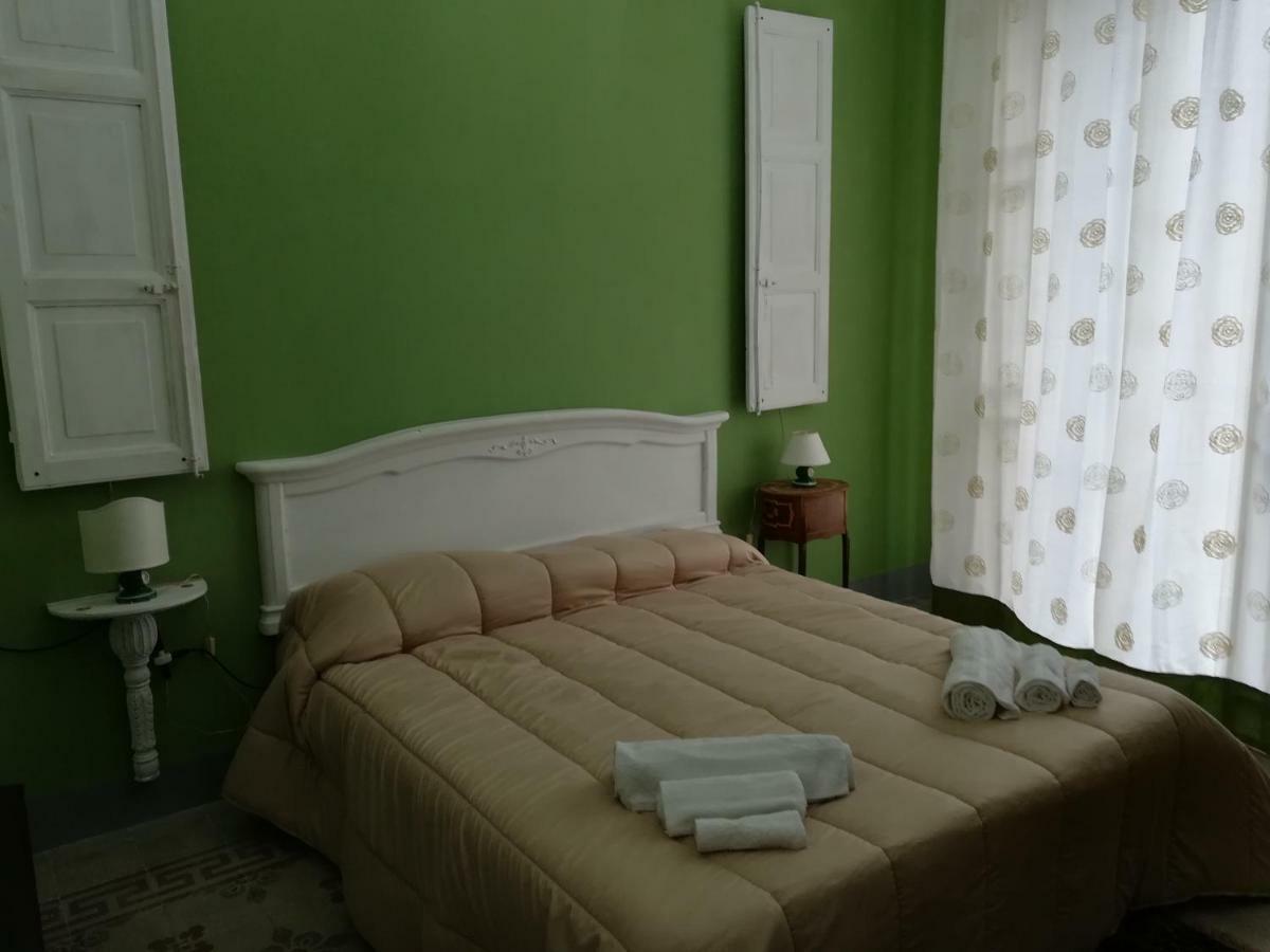 شقة Casa In Palazzo Graffeo Erika باليرمو المظهر الخارجي الصورة